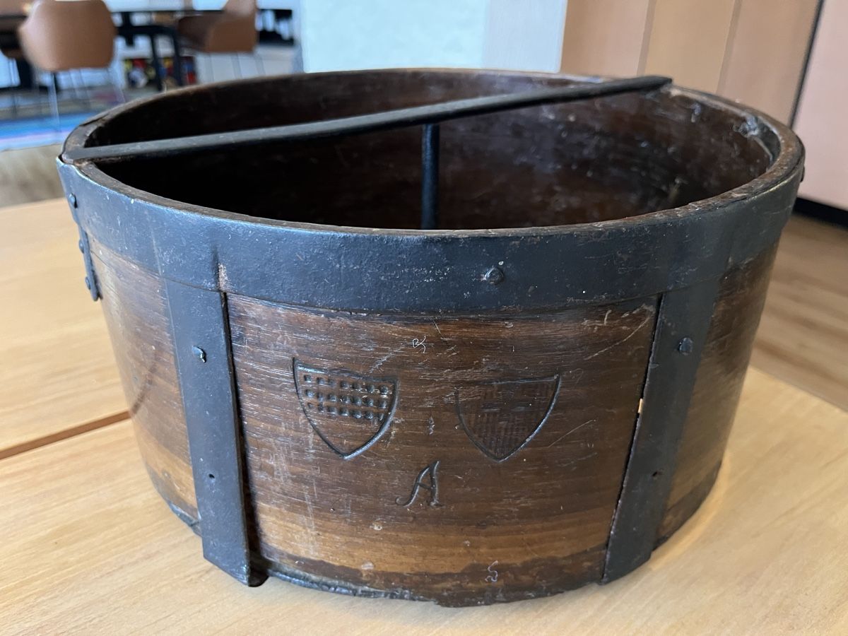 Mesurer: Ancienne mesure à grain – D'occasion à Lausanne par joltei 1
