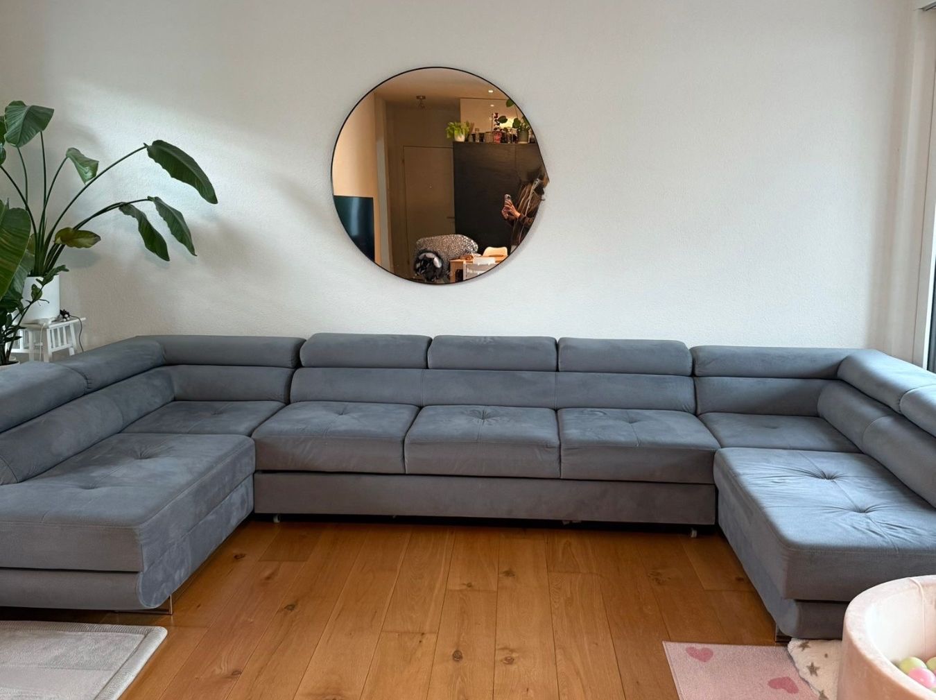 Divani: Grosses Sofa mit Schlaf- und Klappfunktion – Usato da Uster venduto da daksn4m1 1