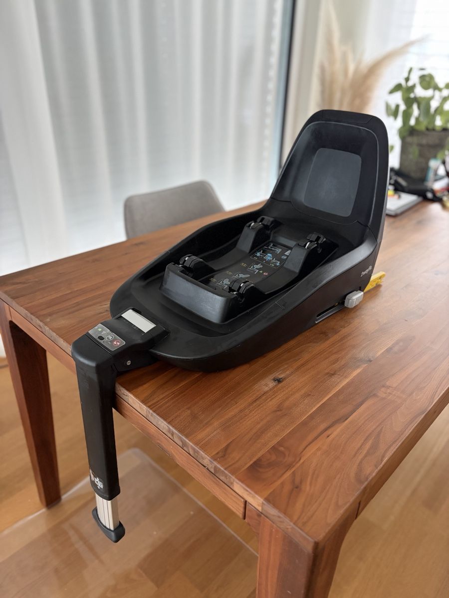 Fixations: Maxi-Cosi 2wayFix ISOFIX – D'occasion à Rain par Jasbe