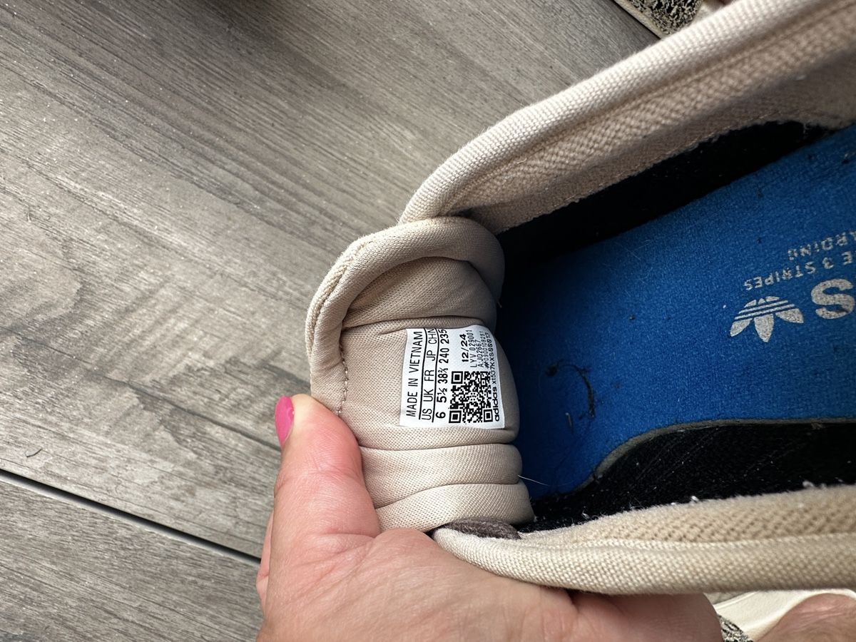 Adidas Herrenschuhe: Adidas Sneaker Grösse 38.5 – Gebraucht aus Dürnten von Sugus73 3