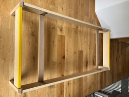 Bettrahmen Holz mit gelben Kanten guter Zustand