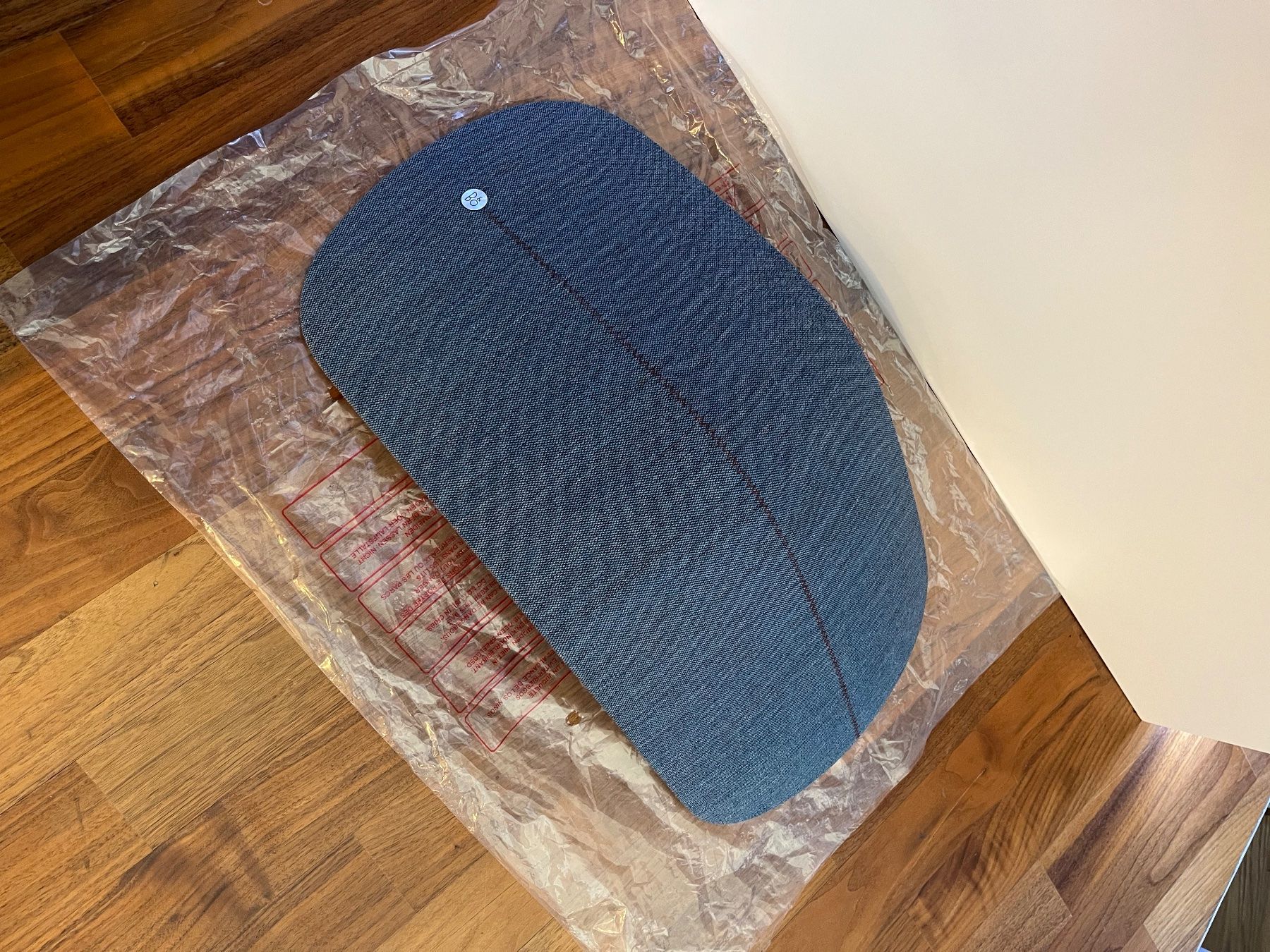 Tessuti: Tissu Beoplay A6 Kvadrat Dusty Blue – Nuovo (secondo la descrizione) da Sion venduto da Bang-OlufsenSion 1