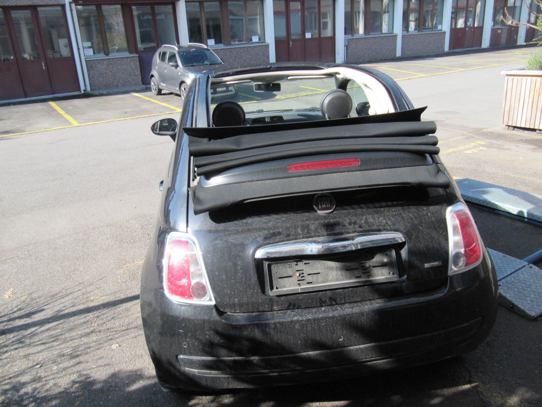 Fiat Automobili: Fiat 500 1.2 Cabrio – Usato da Rotkreuz venduto da auto-bachmann 9