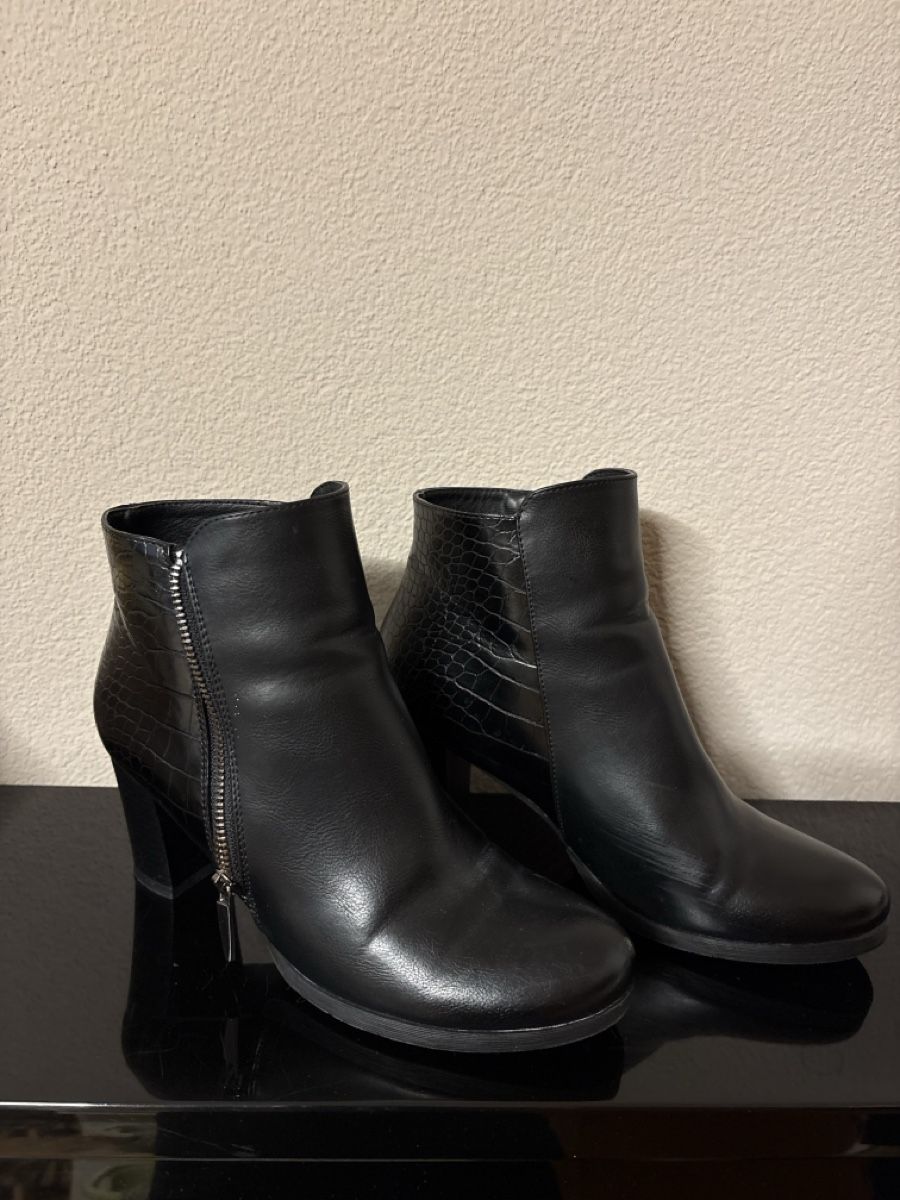 Graceland Scarpe da donna: Elegante schwarze Stiefeletten, Grösse 39 – Usato da Niederbüren venduto da Monde09