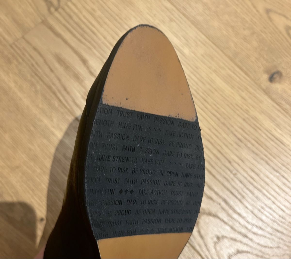 Scarpe da donna: Standout classic Royal Republiq shoe – Usato da Allenwinden venduto da ErRaf 3