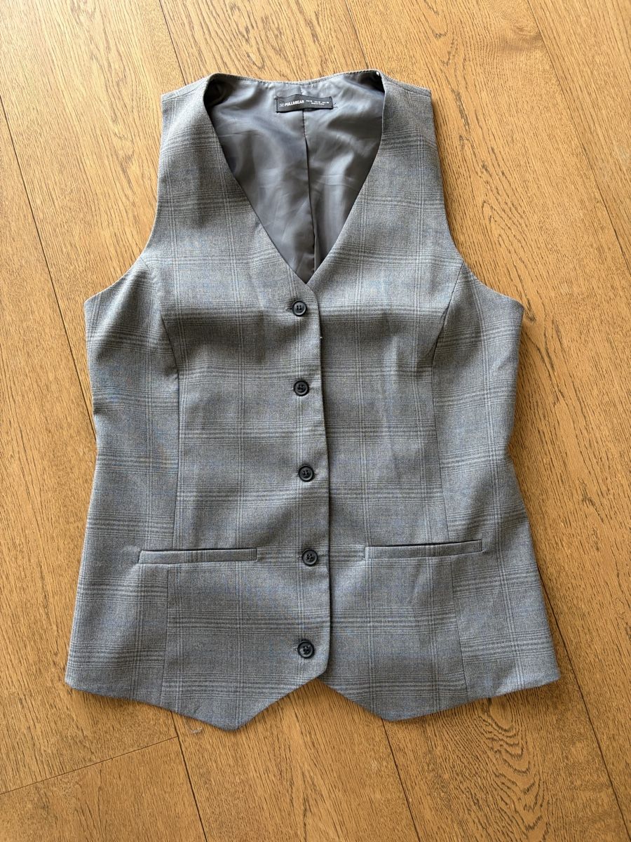 Pull&Bear Gilet & Giacche senza maniche: Schönes Gilet von Pull & Bear – Nuovo (secondo la descrizione) da Lugnorre venduto da SOM69