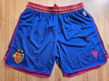 FC Basel Hosen Shorts NEU Macron Grösse S FCB