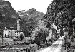 Sonogno (Valle Verzasca), Kirche, Strasse ins Dorf (Garbani)