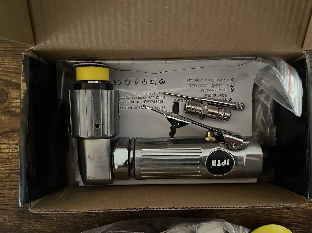 Tous les outils: Spta Angle grinder 80mm with grinding wheels – Neuf (Voir description) à Unterägeri par eve_76lj 1
