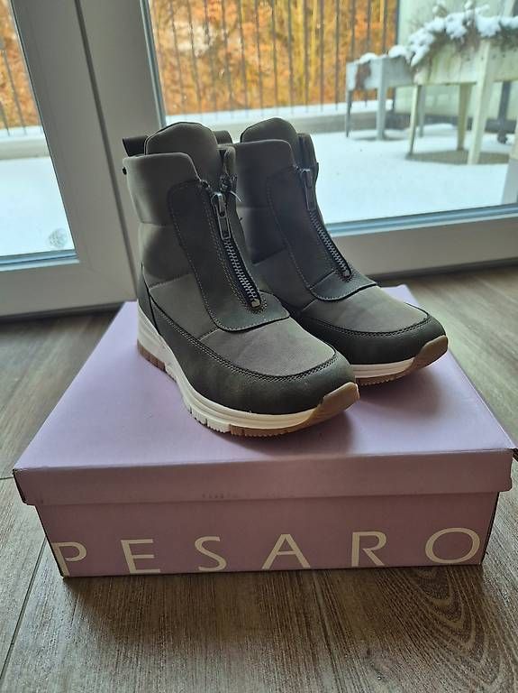 Scarpe da donna: Winterstifel  -neu und sehr stylisch – Nuovo (secondo la descrizione) da Uerkheim venduto da Pod23 4