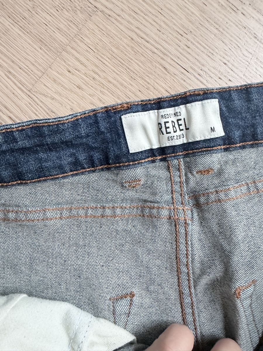 Jeans: Jeans herren – Usato da Münchenstein venduto da By.gabriela.v 1