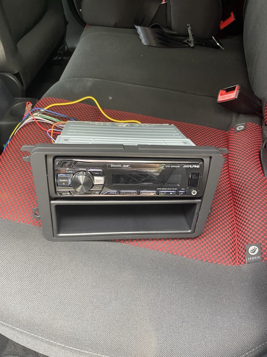 Radio Alpine avec cadre pour Skoda,VW (Neu (gemäss Beschreibung)) in ...
