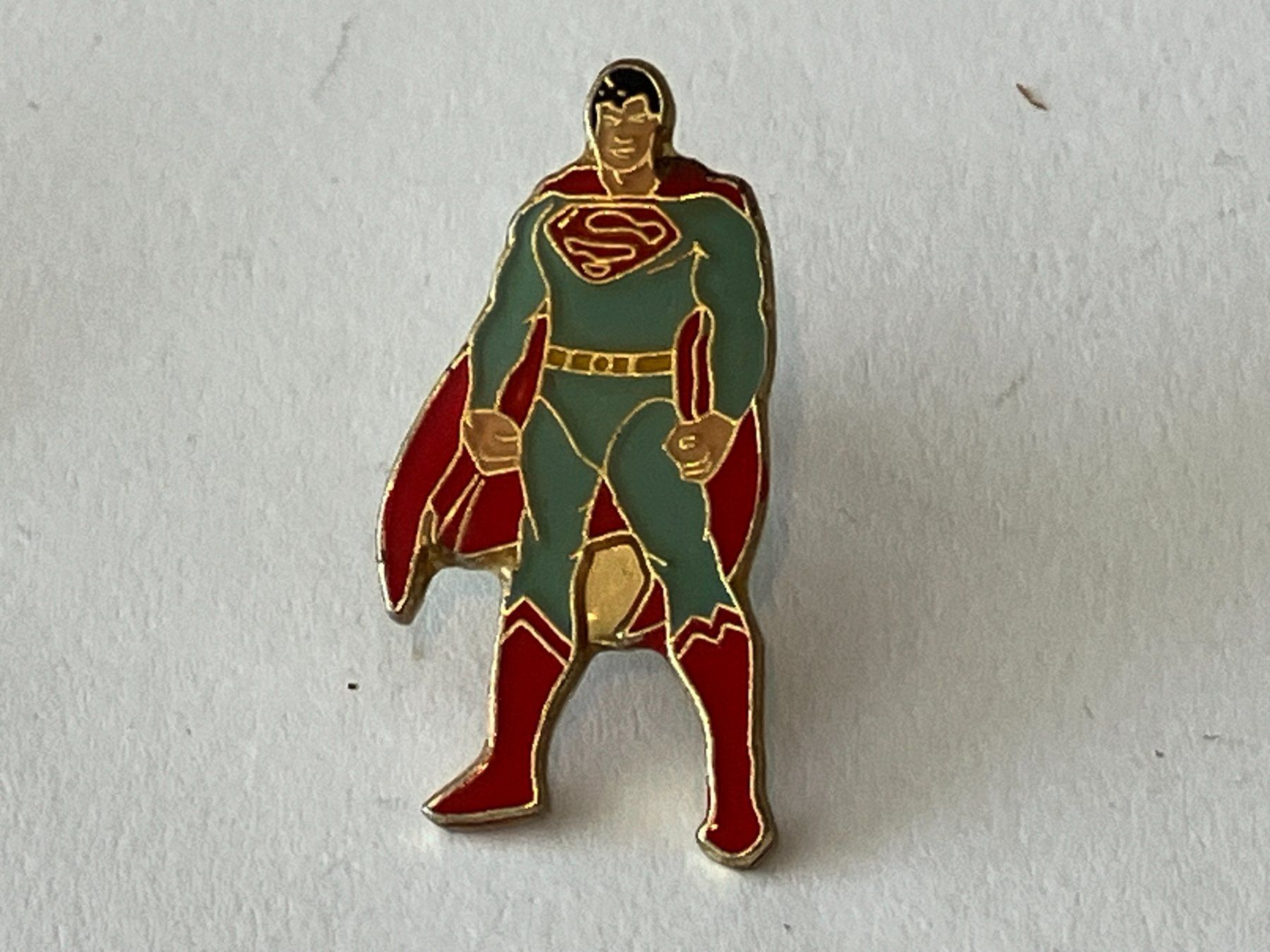 Plaketten & Abzeichen: 1 Pin Superman – Gebraucht aus Basel von djwwpp
