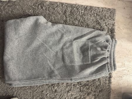 Graue Trainerhose
