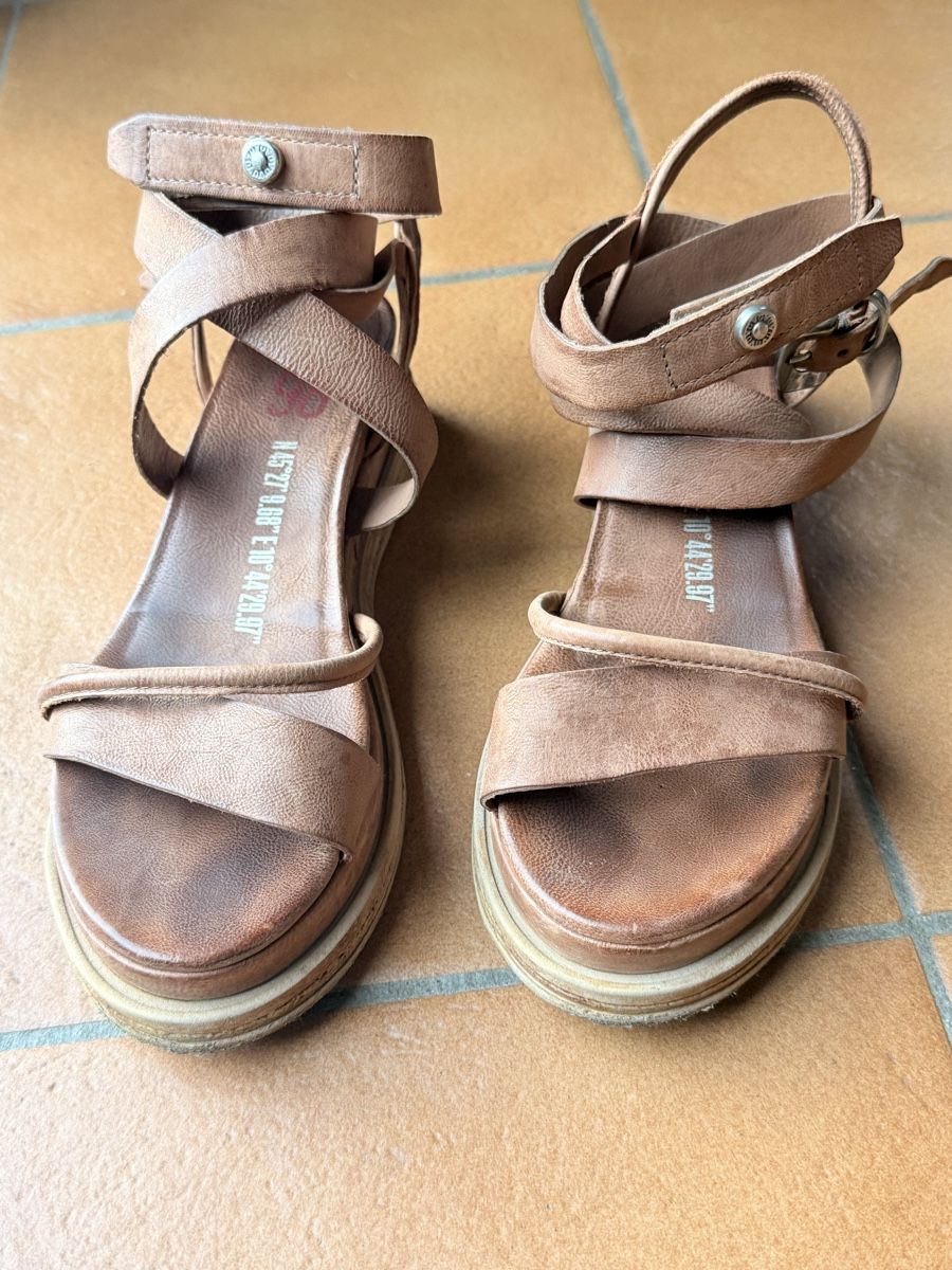 A.S.98 Chaussures femmes: A.S. 98 sandali num.38 – D'occasion à Bellinzona par bul_mvy5