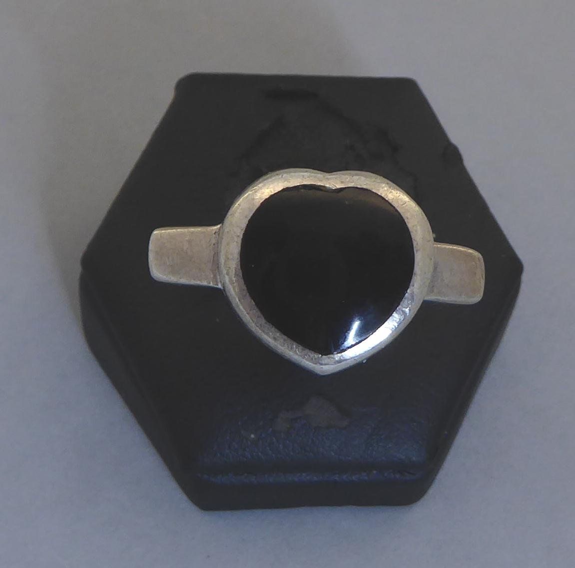 Anelli: Ring 925 Silber mit synthetischem  Stein – Usato da Muri AG venduto da Lineli2020 1