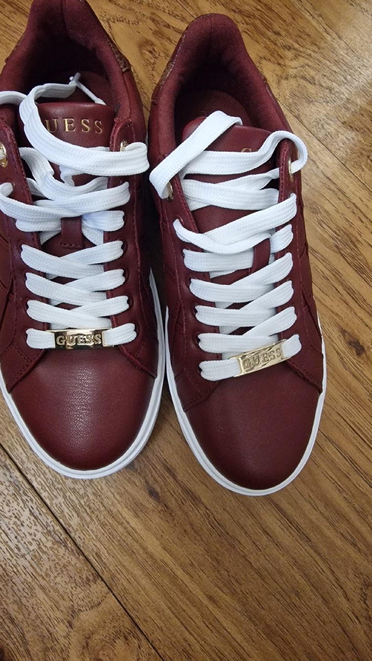 Scarpe da donna: Guess Turnschuhe, Gr. 37 – Nuovo (secondo la descrizione) da Wald ZH venduto da Cjp 4