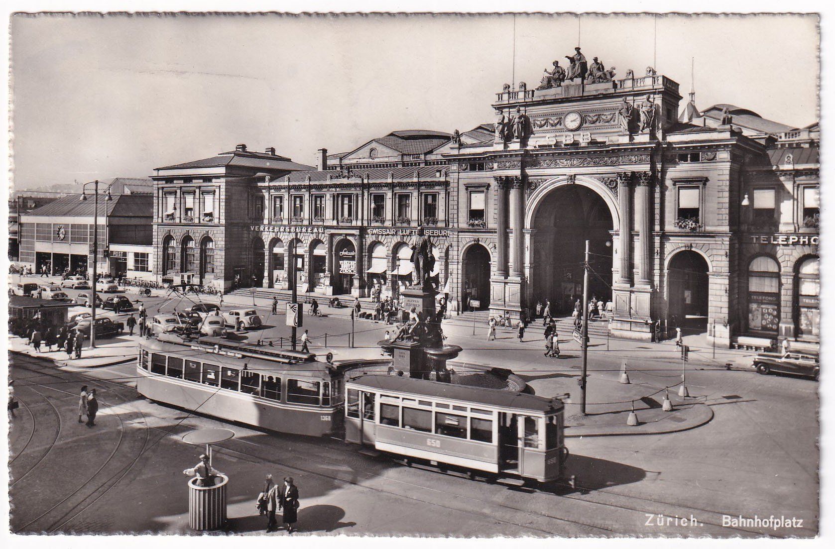 Cartoline postali: Zürich Bahnhofplatz Tram – Usato da Cormoret venduto da Pascalll2001