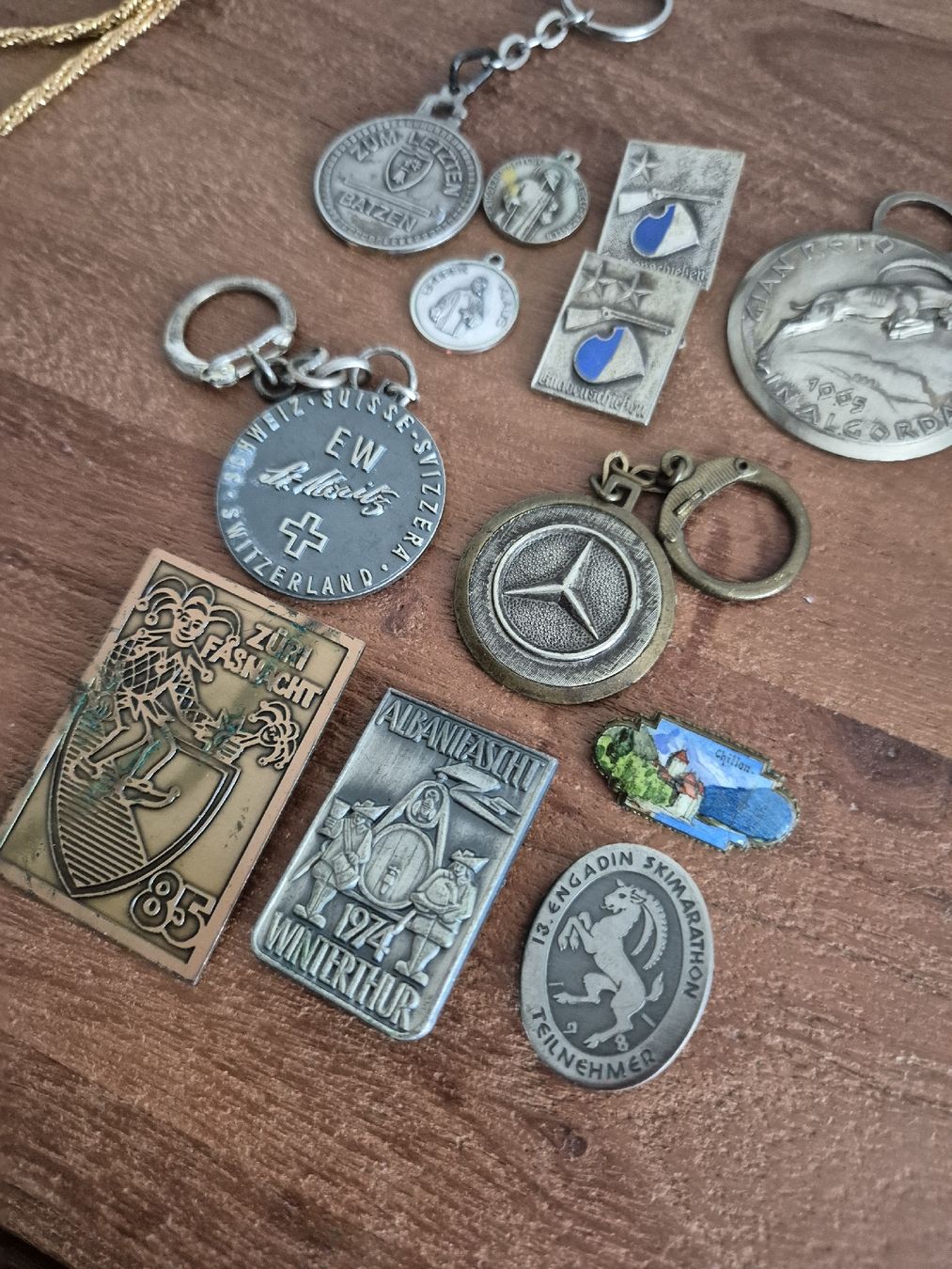 Anhänger: Vintage Pin & Anhängerlot – Gebraucht aus Zürich von Dalema13 3
