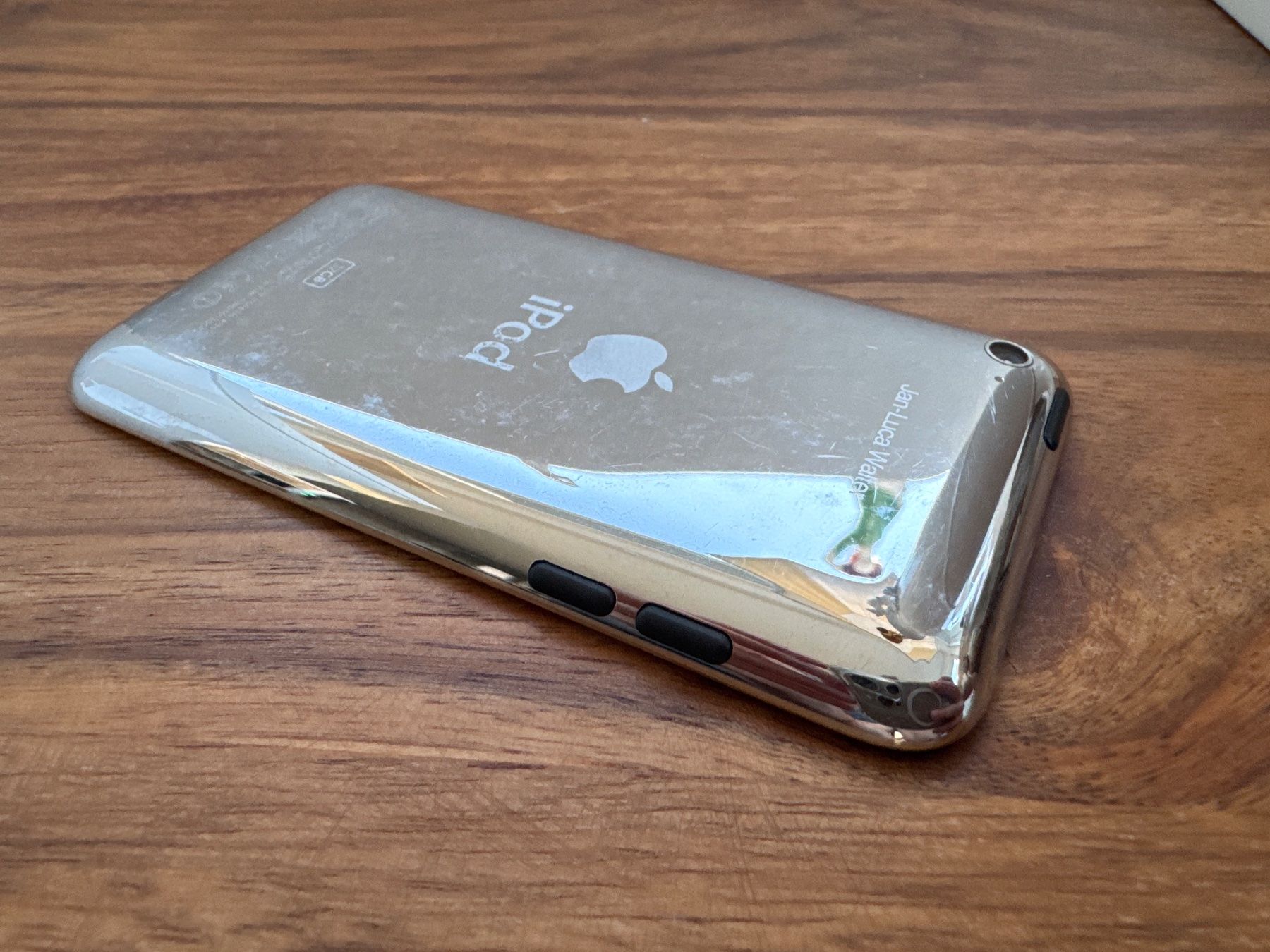 Apple Lettore multimediale portatile: iPod touch 4G 32GB – Usato da St. Gallen venduto da hae_6rmh 6