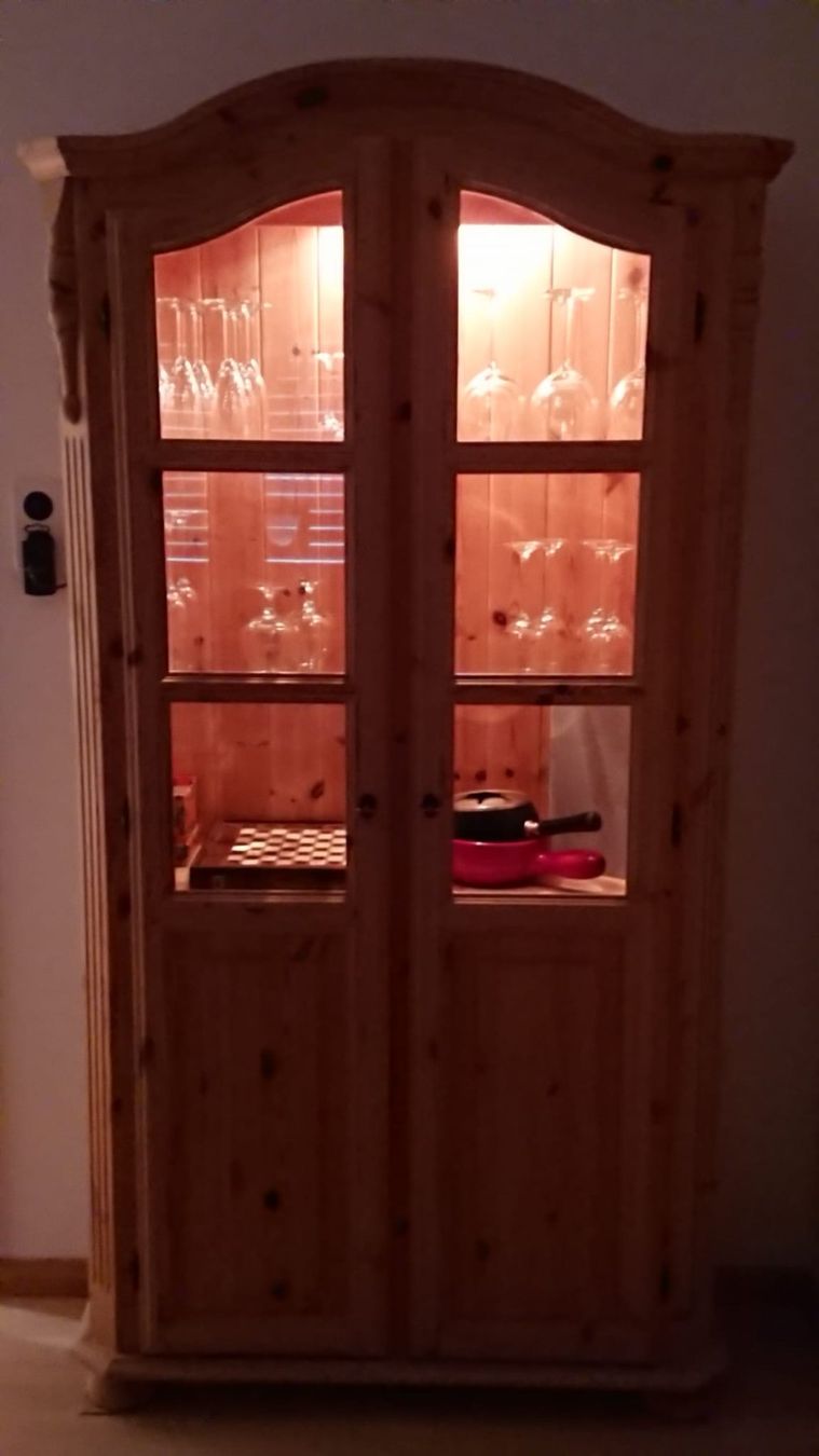 Büffets: Holzbuffet, Vitrine, Holzvitrine, Wohnwand – Gebraucht aus Arnegg von tasc2000 3