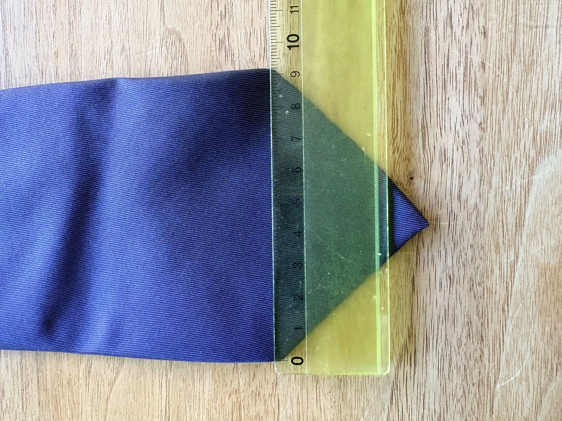 Cravatte: Krawatte Hermès Silk - Deep Blue – Usato da Herrliberg venduto da Mirika 6