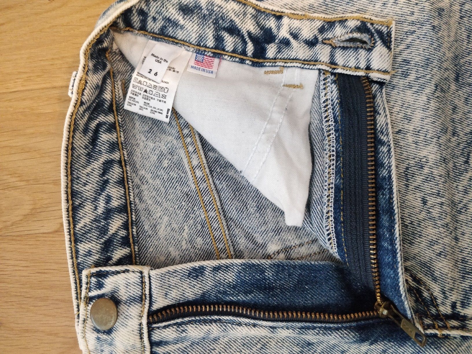 Jeans: Vintage Jeans Shorts XS – Gebraucht aus Chur von Eona4 2
