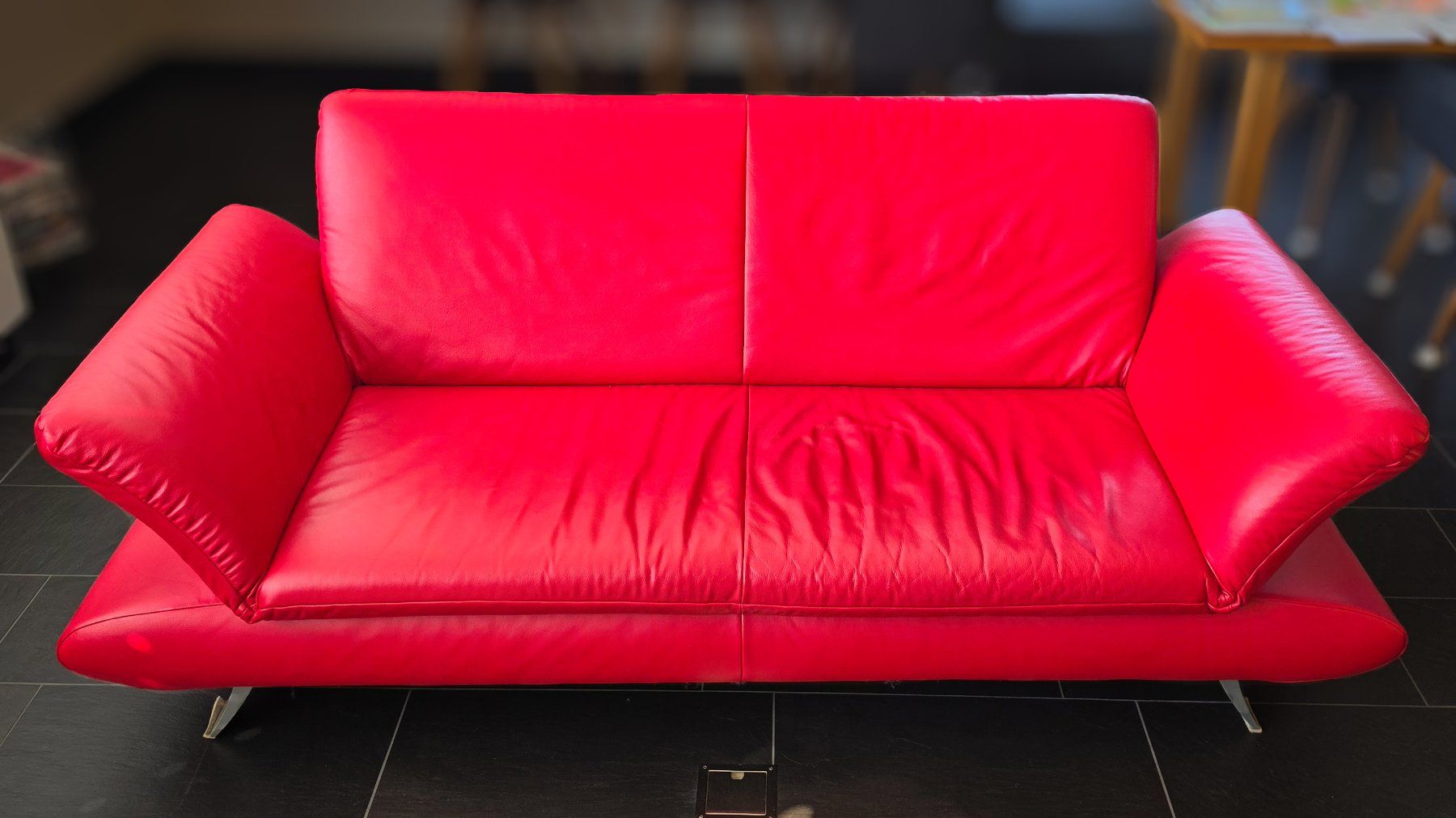 Divani: Schönes, modernes Ledersofa in rot – Usato da Unterägeri venduto da Kreisch24