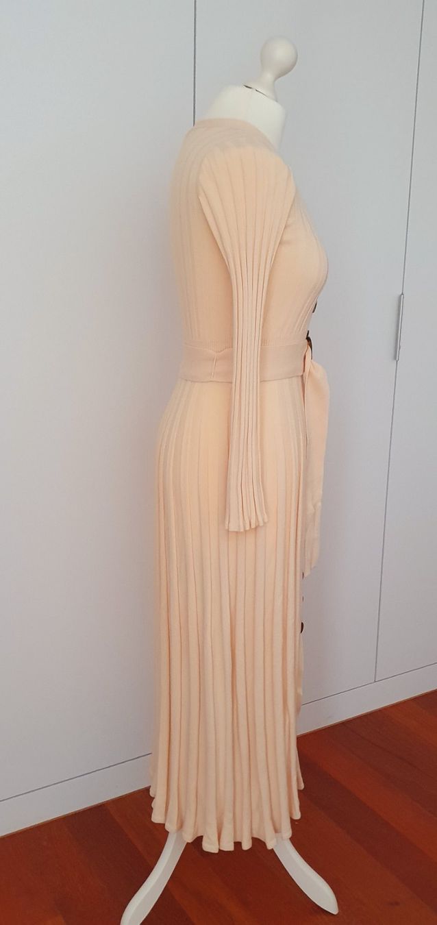 Robes: Strickkleid Nicholas Gr. 34 beige – D'occasion à Stansstad par InStyle8 5