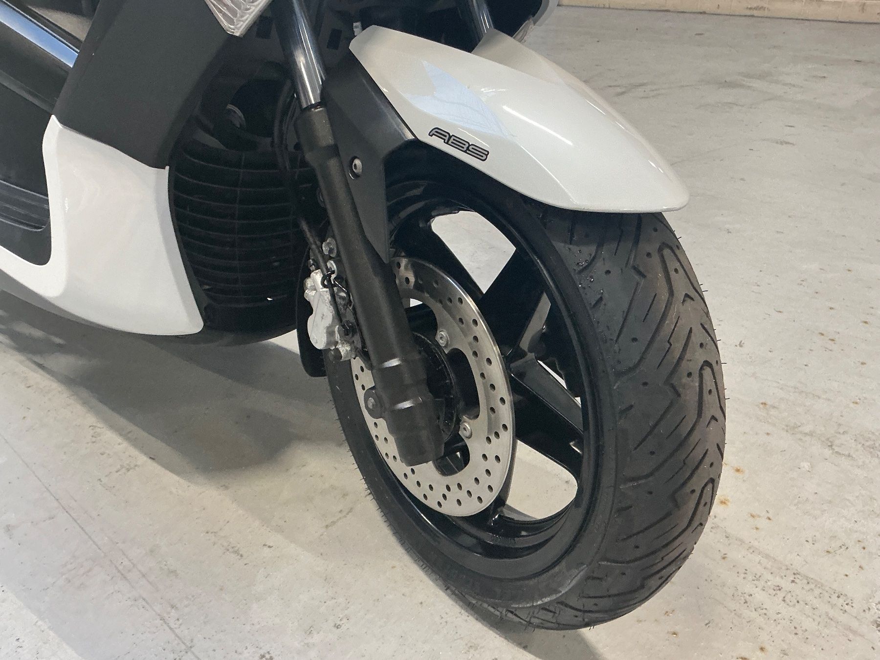Yamaha Scooters: YamahaYP125 RA ab MFK – Gebraucht aus strengelbach von Zoks 4