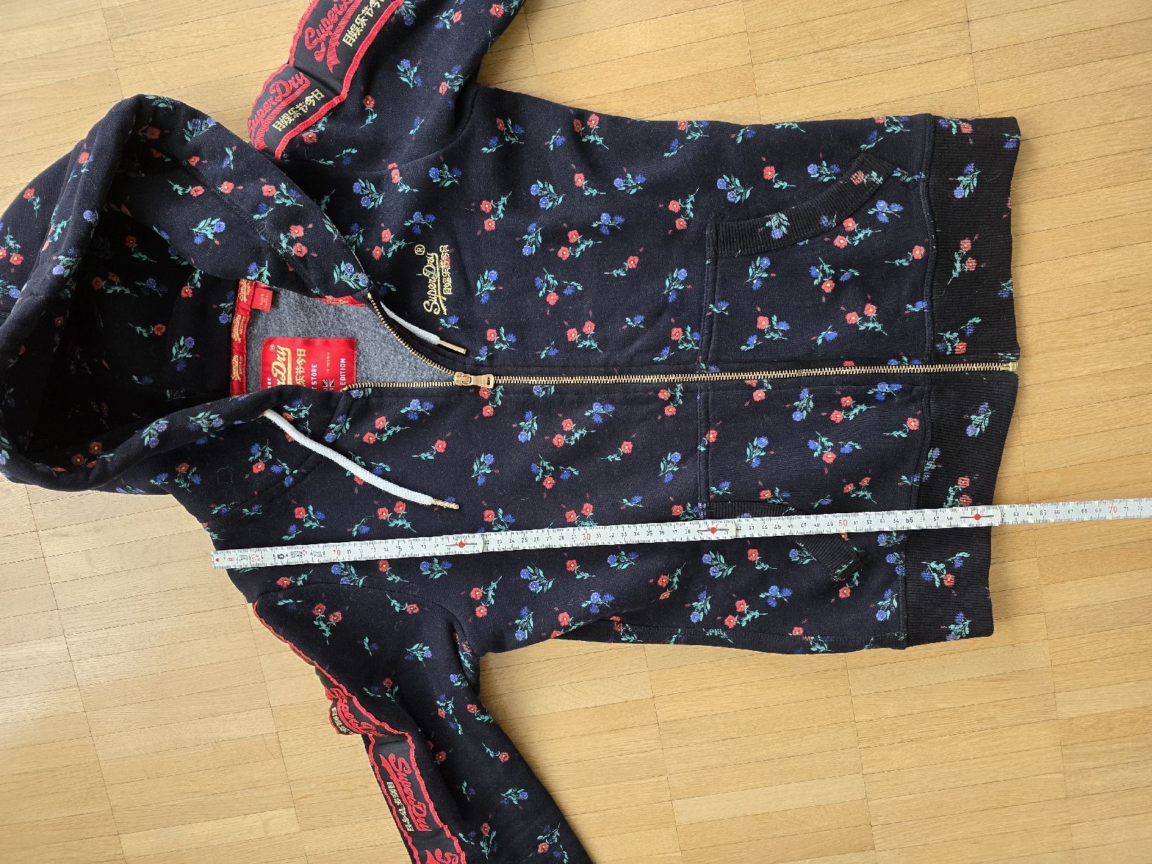 Superdry Giacche: Superdry Sweatshirtjacke – Usato da Laufenburg venduto da may_r2st 1