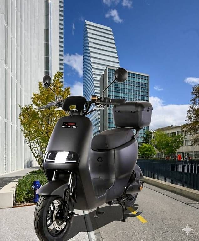 Scooters: Ganz neue E Roller – Gebraucht aus Birsfelden von mot_p67c 3
