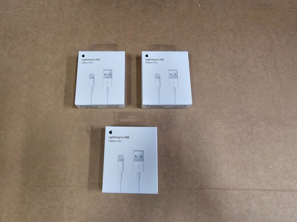 Lecteurs & Adaptateurs: 3xApple iPhone USB Kabel 1m Replika ab 1.- – Neuf avec emballage d'origine à KRINAU par Mio_Liqstyle