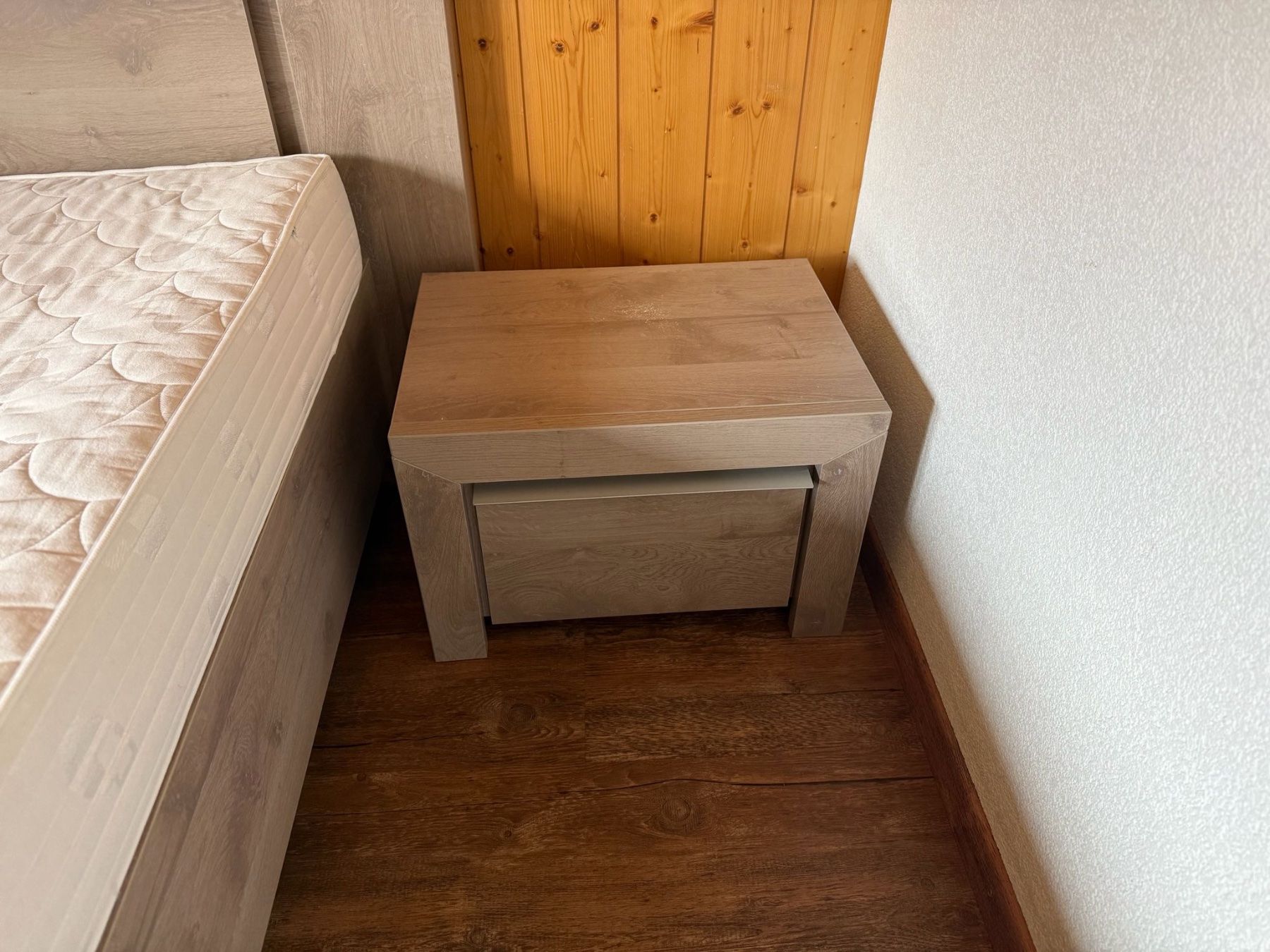 Letti: Doppelbett 180x200 – Usato da Adelboden venduto da cheeschessi 4