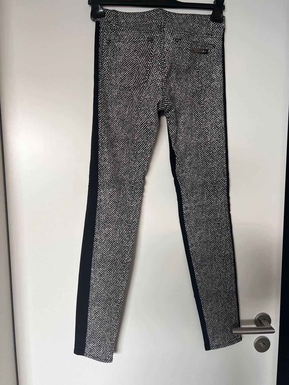 Roberto Cavalli Pantaloni: Roberto Cavalli Hose – Usato da Vaduz venduto da zoe_wym6 1