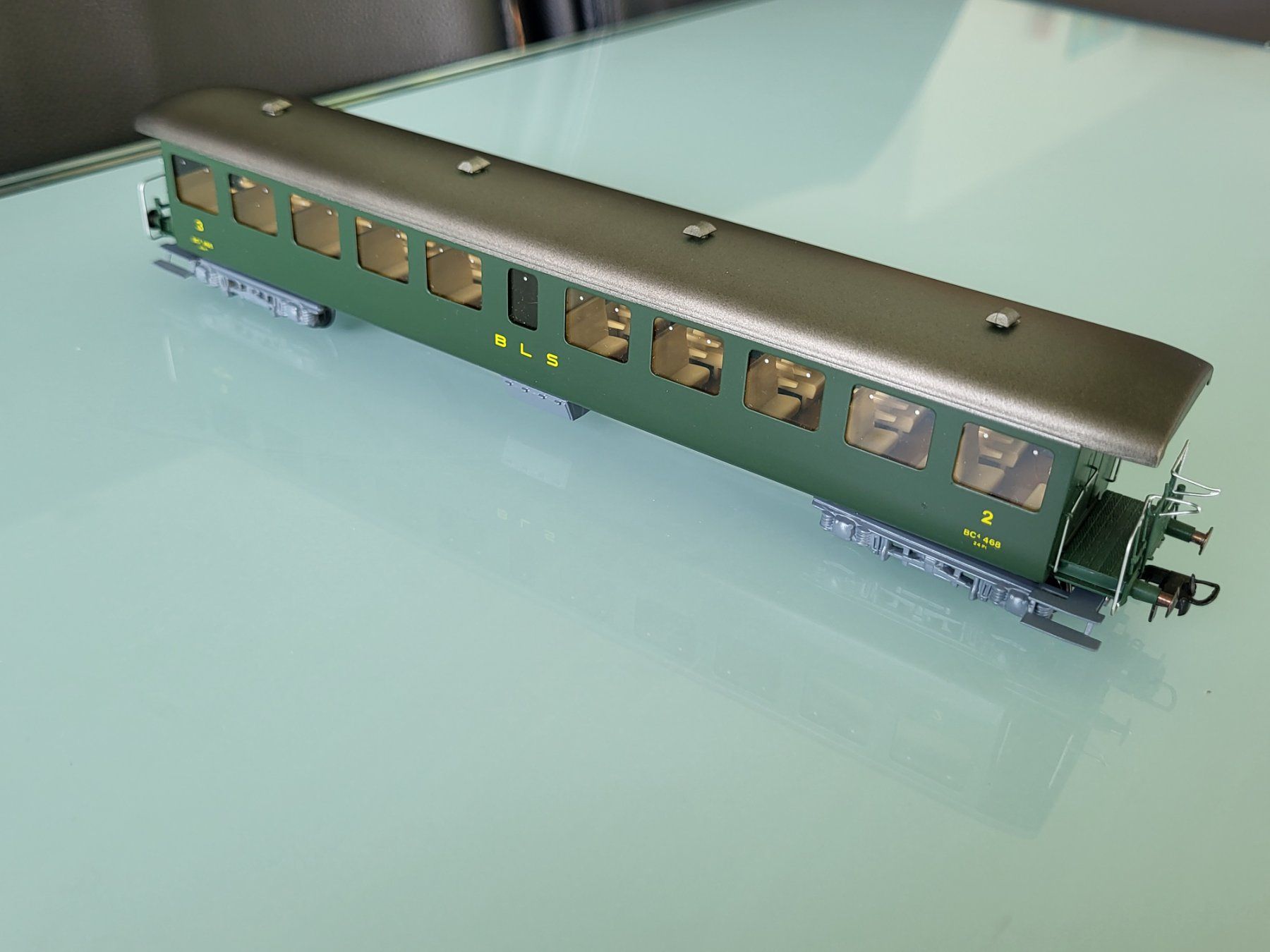 Metropolitan Modellini di ferrovie: H0  Metropolitan  BLS  BCi4  Epoche III – Nuovo (secondo la descrizione) da Oberburg venduto da sensetal 4