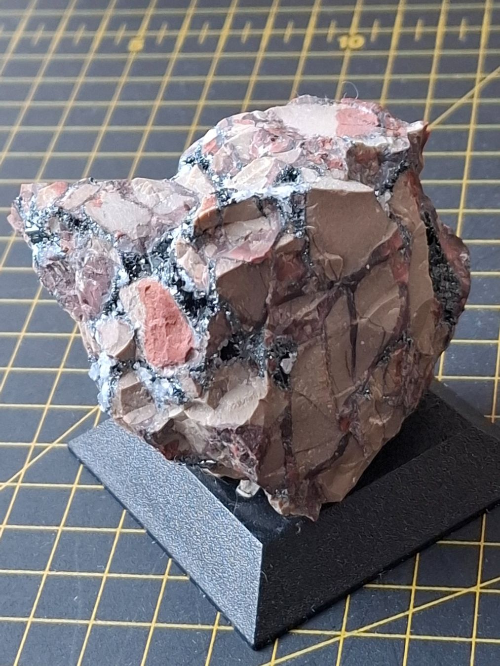 Minerali & Pietre curative: Hämatit -Elsass – Usato da Zwieselberg venduto da Halifaxmendusli 4