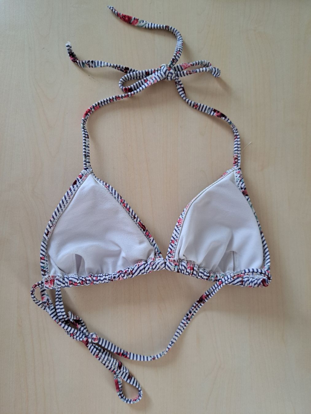 Costumi da bagno & Bikini: Bikini Oberteil Grösse XS/S – Nuovo (secondo la descrizione) da Uzwil venduto da eri_lz5x 2