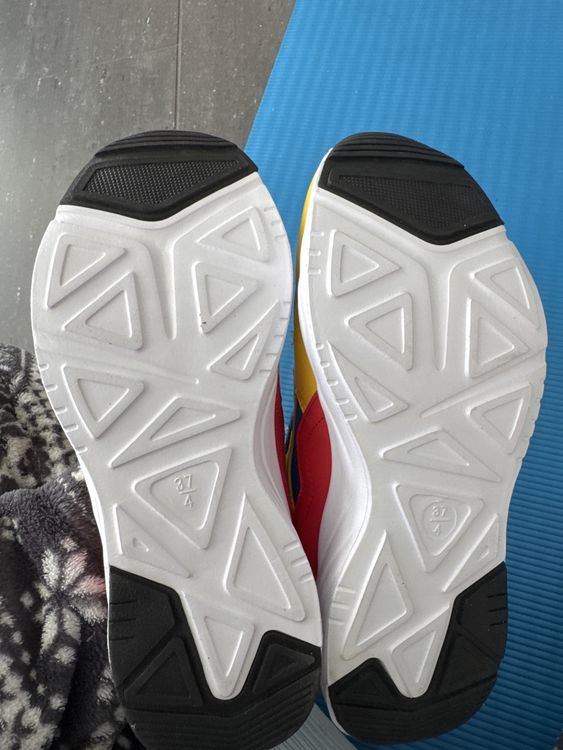 Lidl Chaussures femmes: Coole Lidl Sneaker Gr. 37 Neu mit Etikett – Neuf avec emballage d'origine à Vilters par tha-tha 4