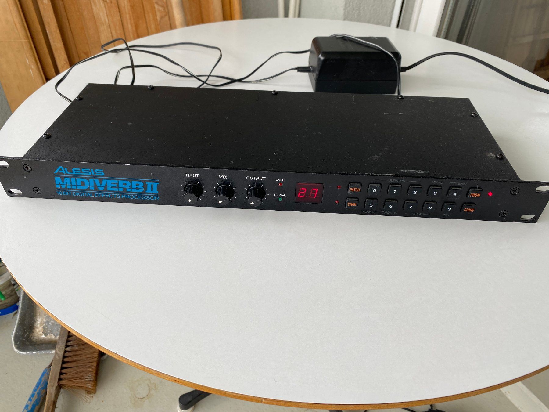 Alesis Platines de mixage: Alesis Midiverb 2   Effects Processor – D'occasion à Gossau ZH par Miautz