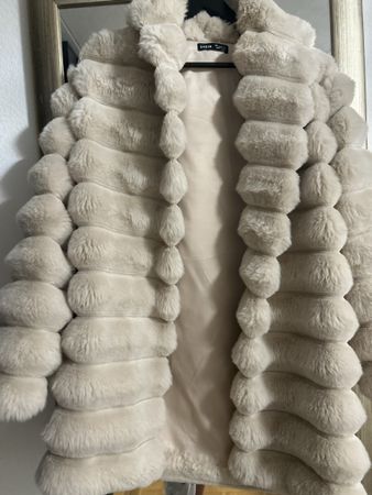 Warme Winterjacke, Creme, neuwertig