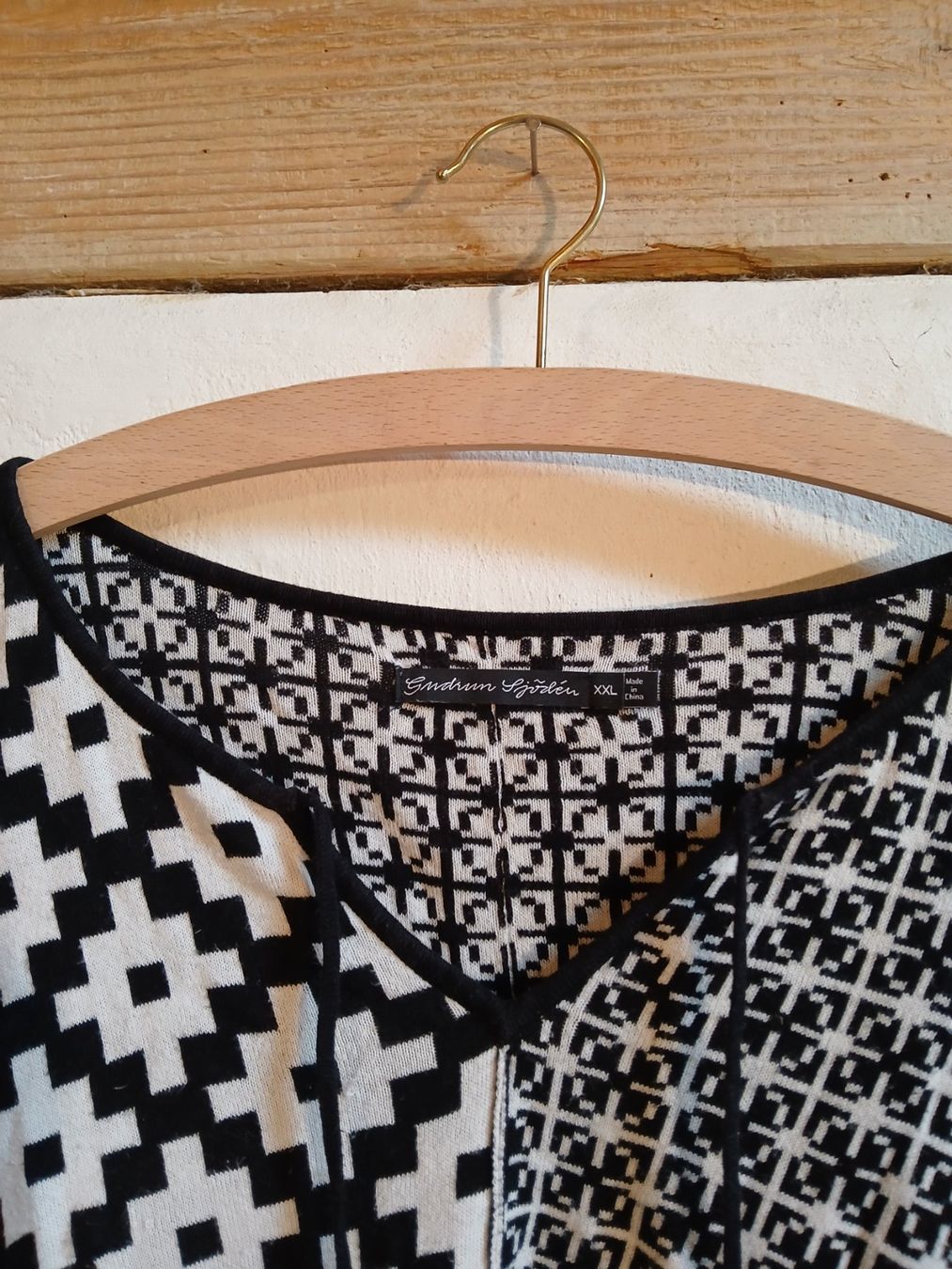 Gudrun Sjöden Maglioni & Felpe: Gudrun Sjörden, Pulli, Gr. XXL, schwarz/weiss gemustert – Usato da Trubschachen venduto da mel_w5sd 1