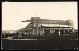 Foto-AK Krefeld, Pferderennbahn, Tribün
