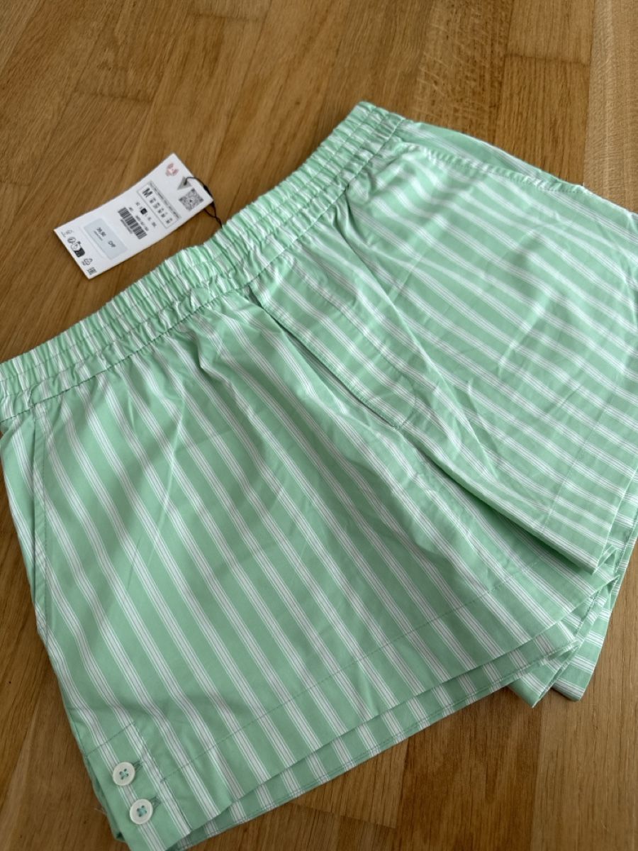 Zara Pantaloni: Shorts ZARA Neu mit Etikett – Nuovo (secondo la descrizione) da Frauenfeld venduto da m_19h 1