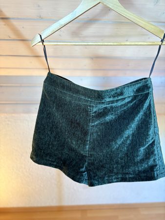 VELVET SHORTS VON COMMENSE