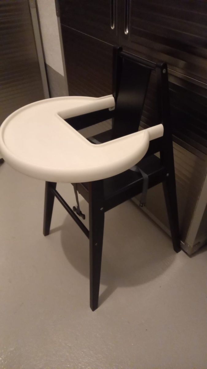 Ikea Hochstühle: Baby chair and table – Neu (gemäss Beschreibung) aus Küsnacht ZH von SIL_y9fc 1