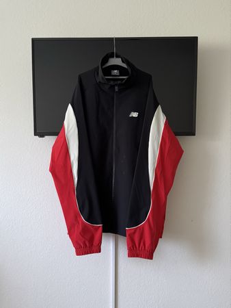 New Balance Jacke Schwarz Rot Grösse M