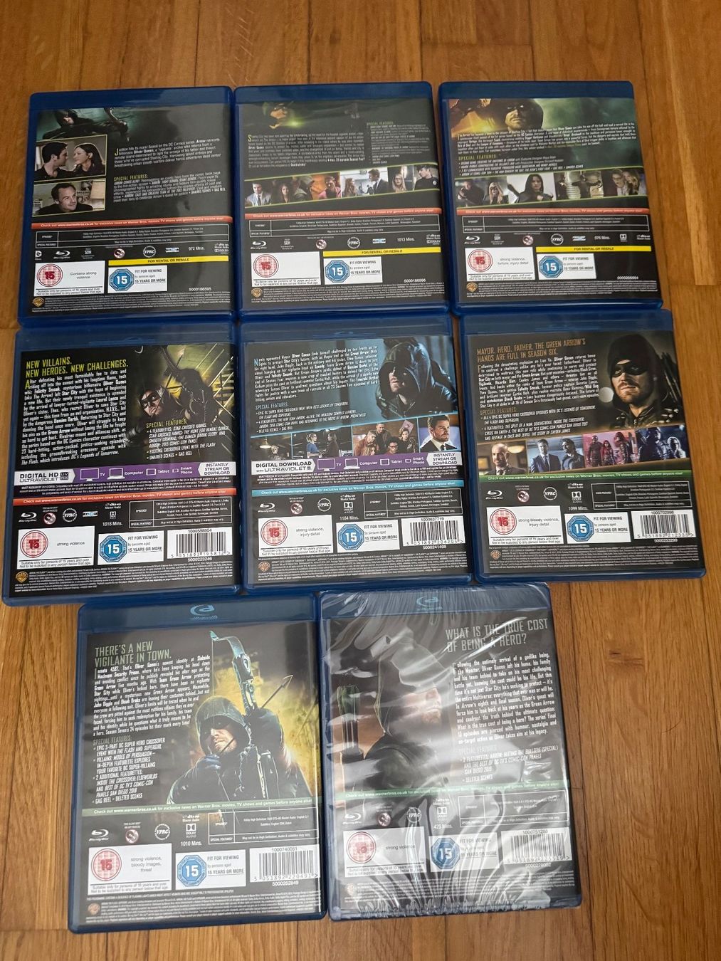 Tutti i DVDs: Arrow - Seasons 1-8 Blu-Ray (EN) – Usato da Zuzwil SG venduto da nk_9000 1