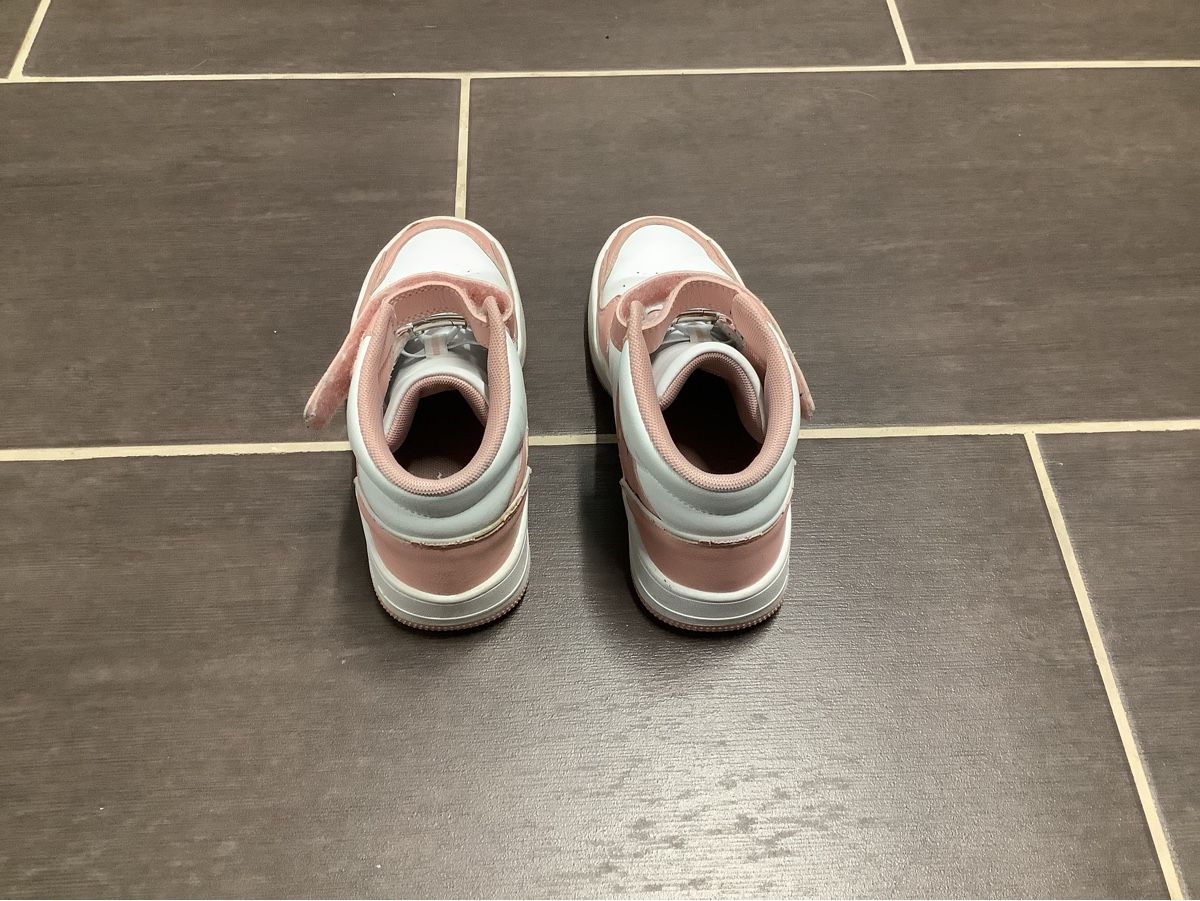 Champion Scarpe per ragazze: Champion Sneaker Gr. 36 – Usato da Brugg AG venduto da Sweety_pie 3