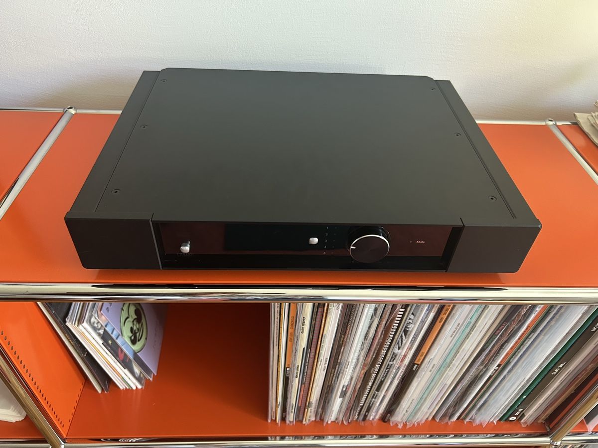 Rega Amplificateurs: Rega Elex-R – D'occasion à Zürich par ocamen
